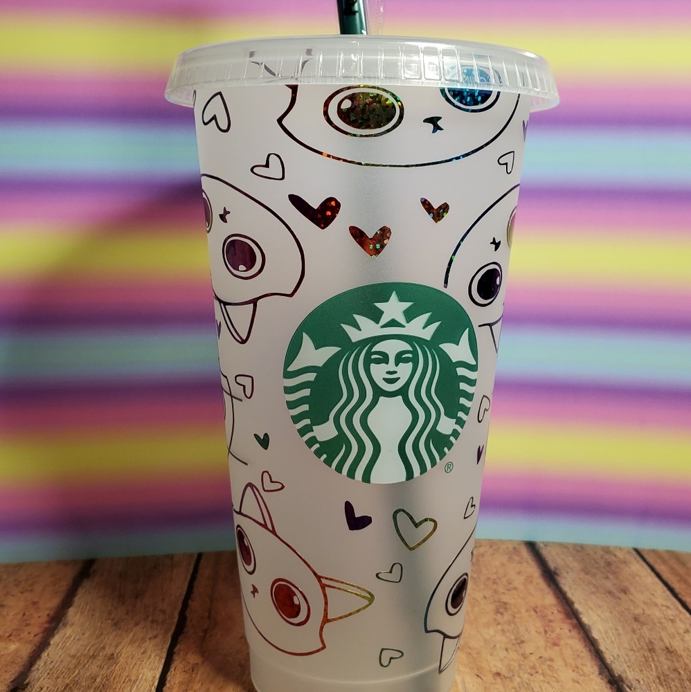 Rainbow 🌈 kitty starbucks cup